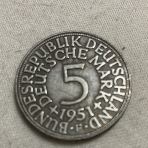 Bundesrepublik - 5,