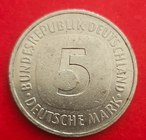 Bundesrepublik - 5,